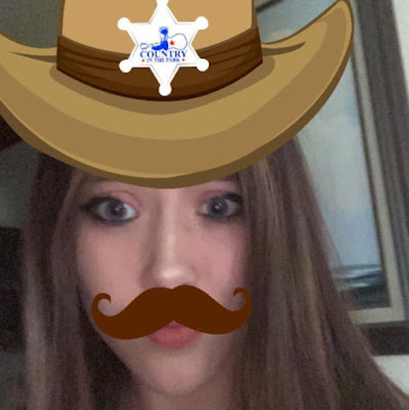 Meet your Posher, Haley - Picture 1 of 1